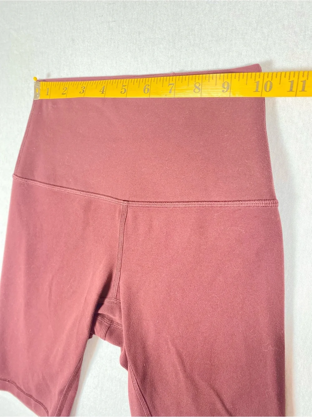 lululemon Women's Burgundy High Rise Biker Shorts Knit Stretch 8